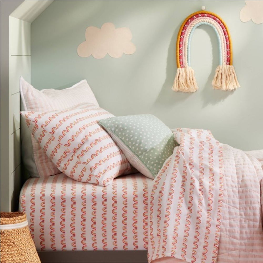 Twin Rainbow Scallop Cotton Sheet Set